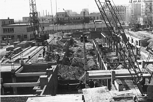 Строительство корпуса В Волгоградского инженерно-строительного института (20.04.1975г)