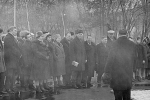 Траурный митинг и возложение венков на братские могилы павших борцов во время войны в Сталинградском сражении