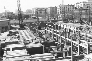 Строительство корпуса В Волгоградского инженерно-строительного института (20.04.1975г)